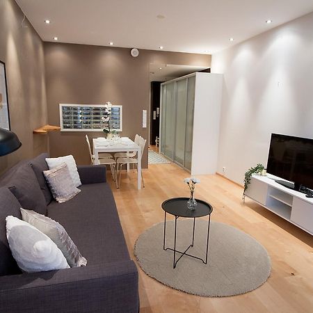 Poista 2Ndhomes Kamppi Center Apartment Helsinki Buitenkant foto